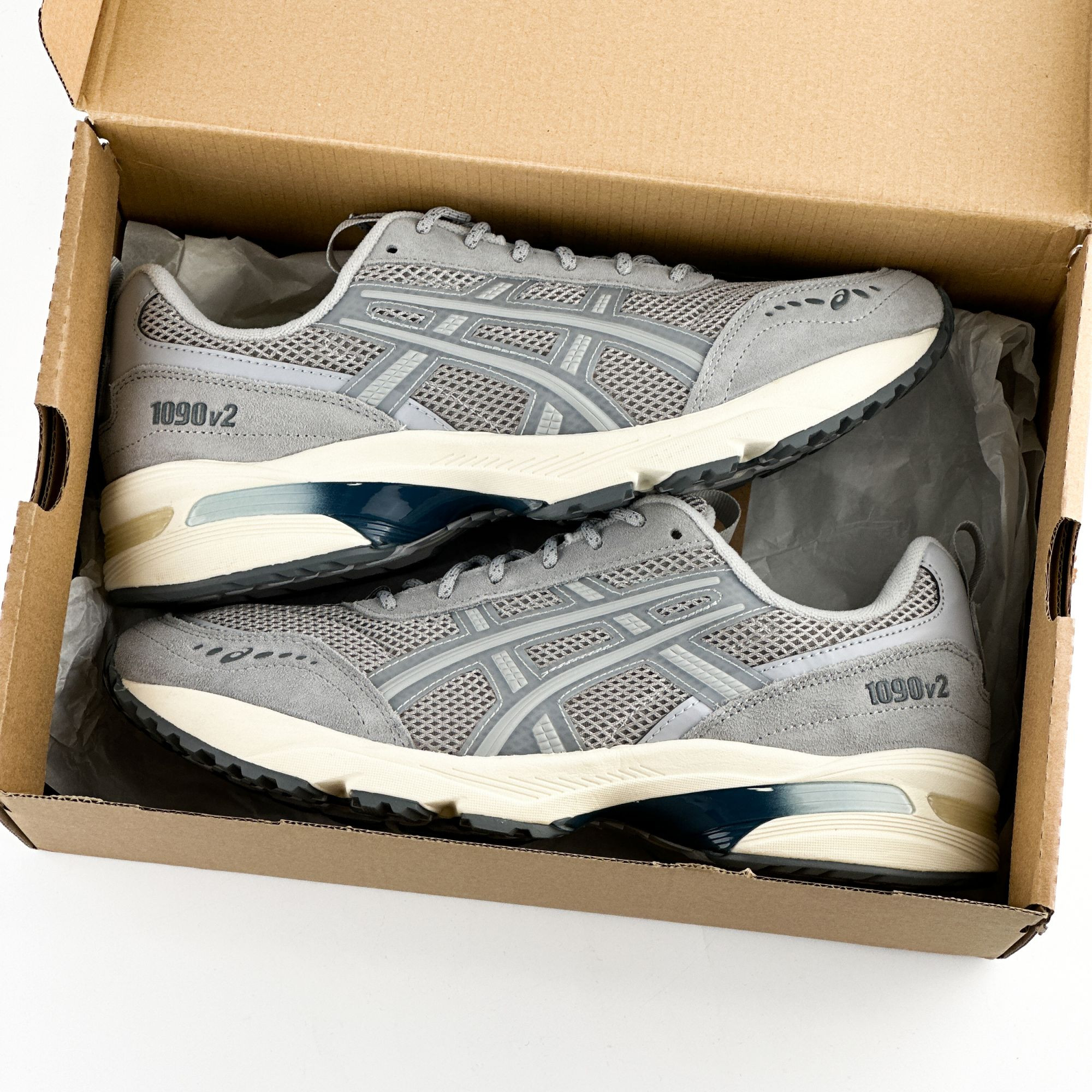 Кросівки Asics Gel-1090v2 1203A382-020