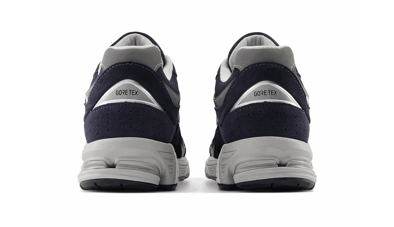 Кросівки New balance 2002 gore tex M2002RXK