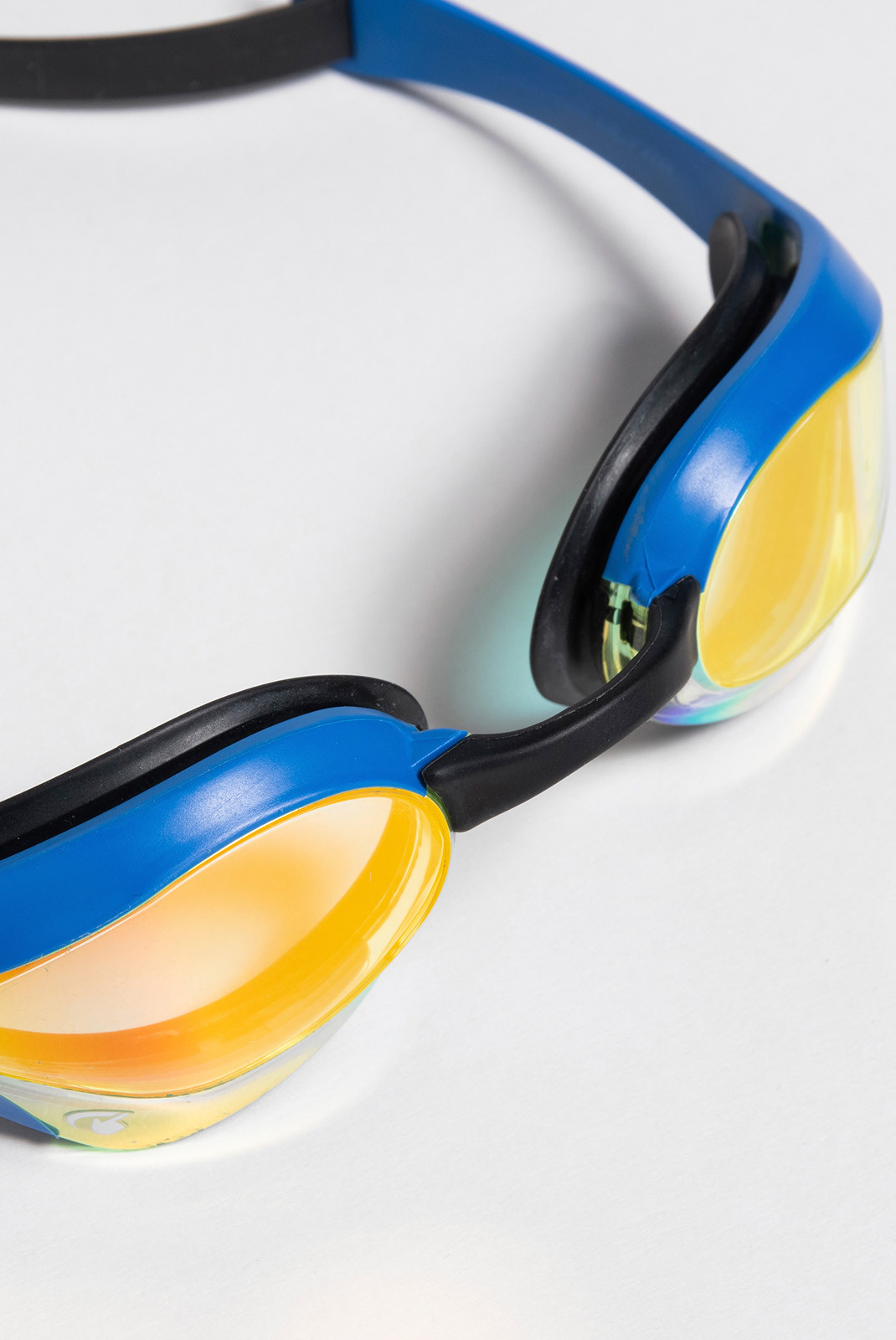 Окуляри для плавання Arena COBRA ULTRA SWIPE MR 002507-370