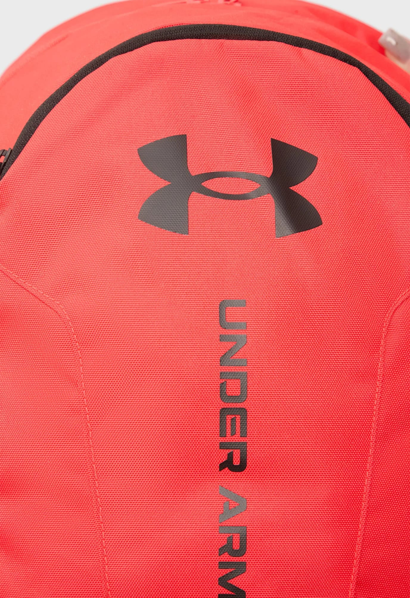 Рюкзак Under Armour Hustle Lite Backpack 26,5L червоний 31 х 47 х 17 см (6000399-713) 6000399-713