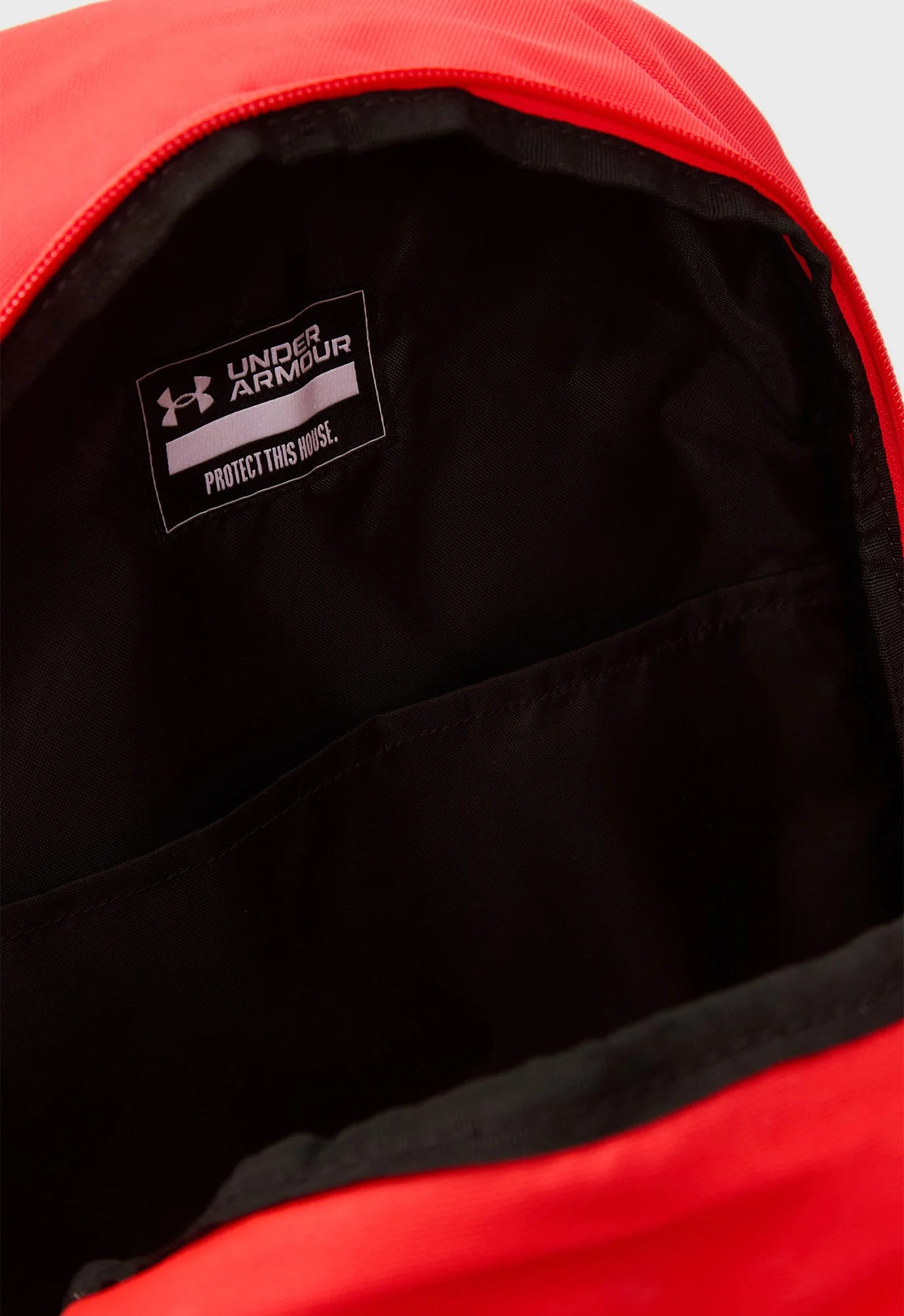 Рюкзак Under Armour Hustle Lite Backpack 26,5L червоний 31 х 47 х 17 см (6000399-713) 6000399-713