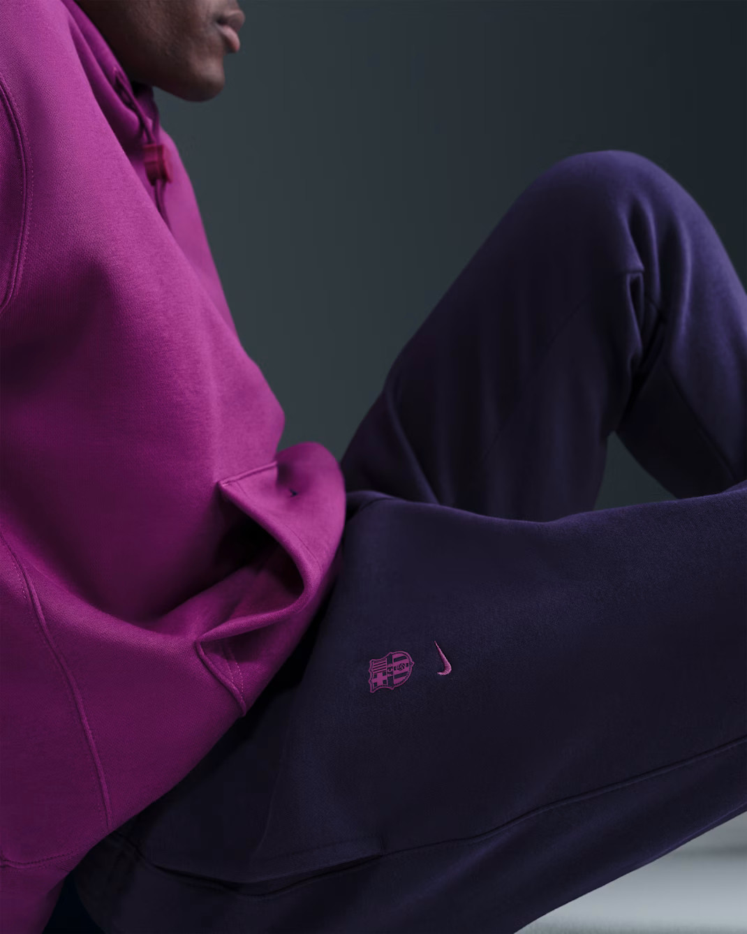 Штани чоловічі Nike Fcb Club Jggr Blue HM2912-594