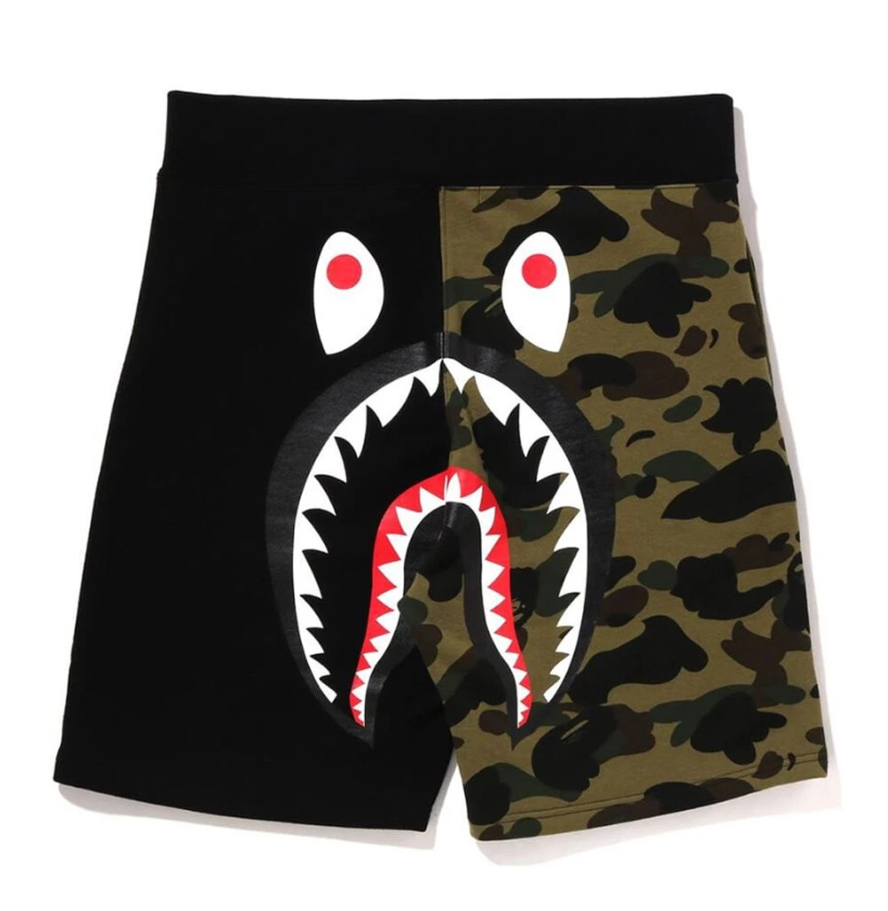 Шорти A BATHING APE Men's 1ST CAMO BACK SHARK SWEAT SHORTS 1I20153004