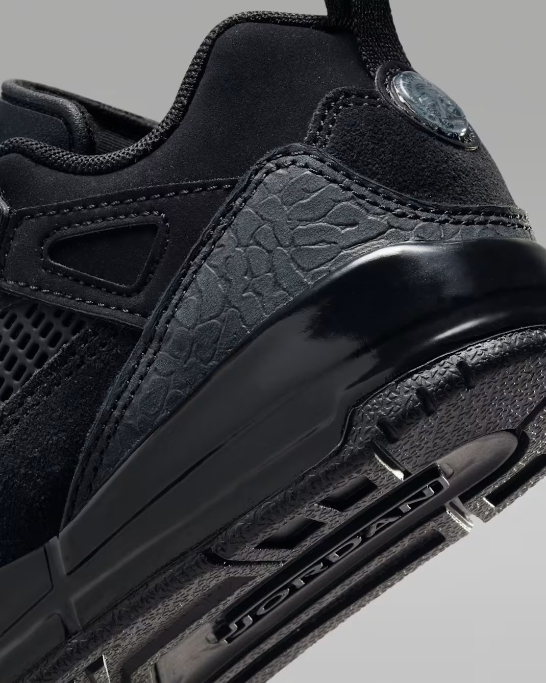 Кросівки FQ3951-001 Nike FQ3951-001