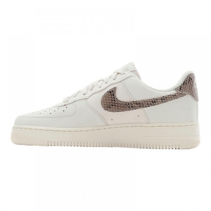 Кросівки Nike WMNS AIR FORCE 1 07 DD8959-002