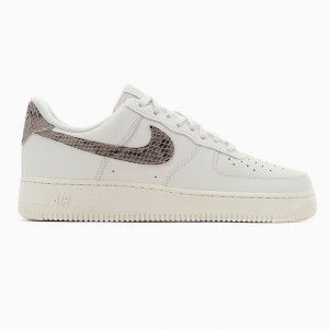 Кросівки Nike WMNS AIR FORCE 1 07 DD8959-002