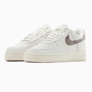 Кросівки Nike WMNS AIR FORCE 1 07 DD8959-002