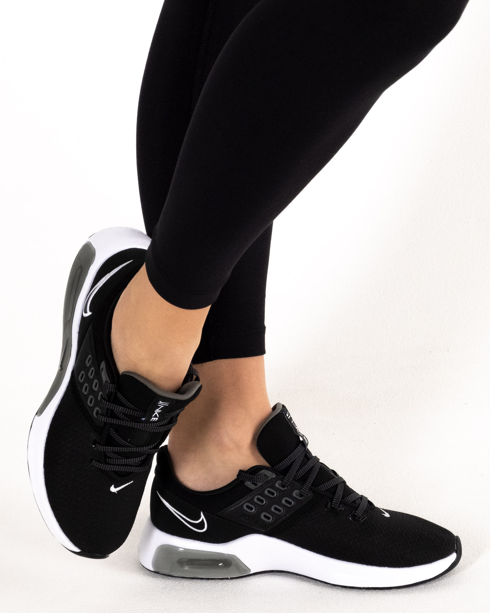 Кросівки Nike  Air Max Bella TR 4 CW3398-002