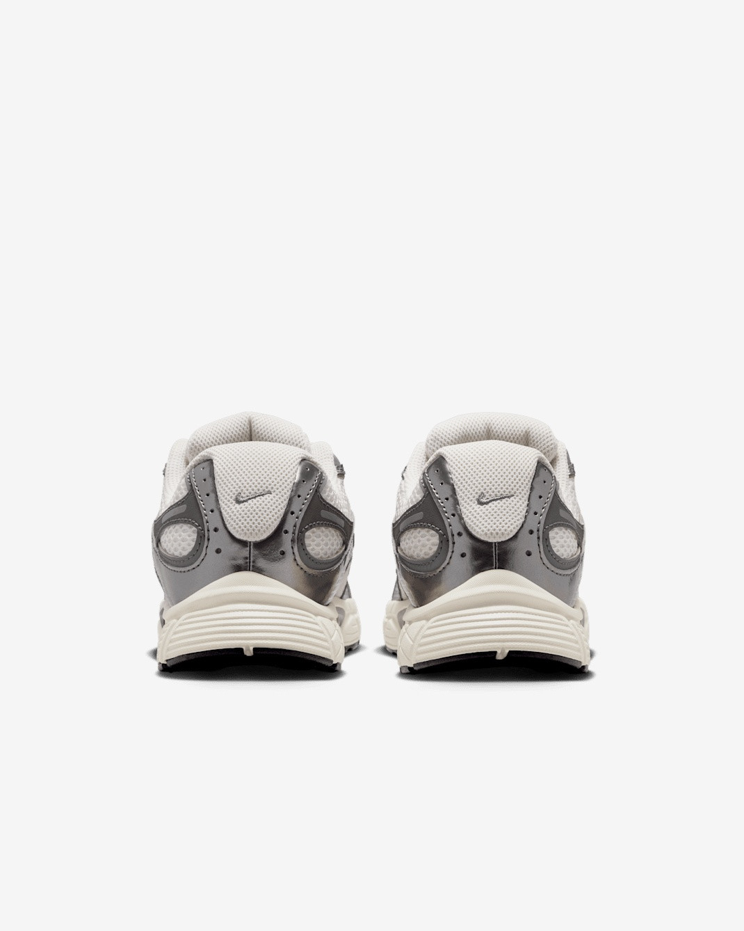 Кросівки Nike V5 RNR HQ6411-003