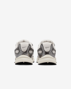 Кросівки Nike V5 RNR HQ6411-003