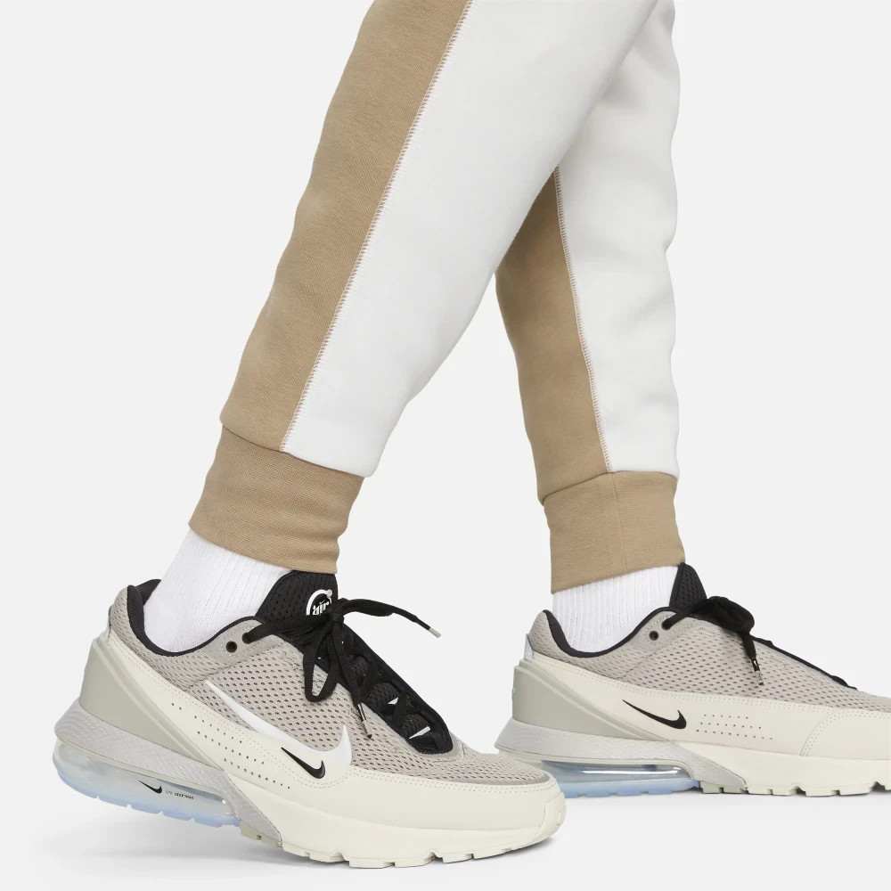 Штани Nike Tech Fleece Jogger White FB8002-121