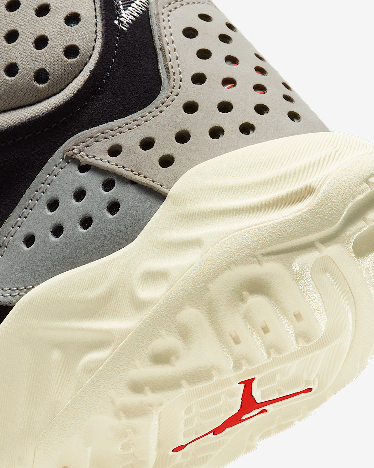 Кросівки Jordan  Delta Mid DC2130-300