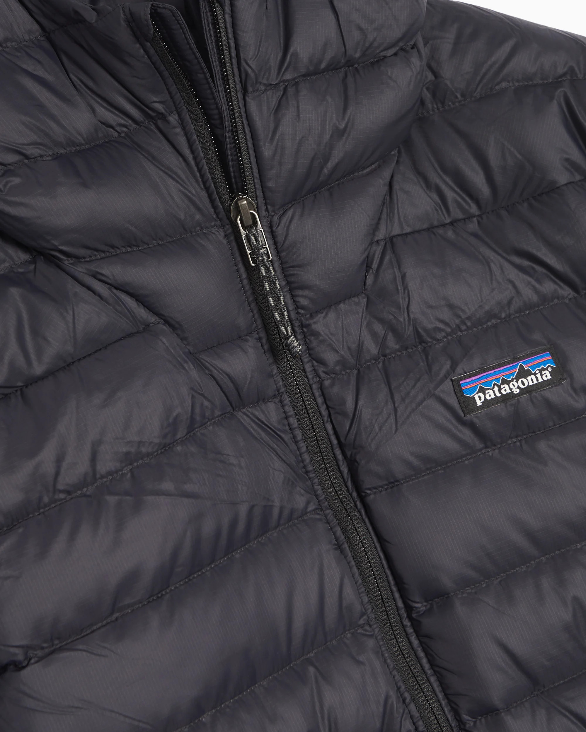 Куртка Patagonia MS DOWN SWEATER HOODY 84702-BLK