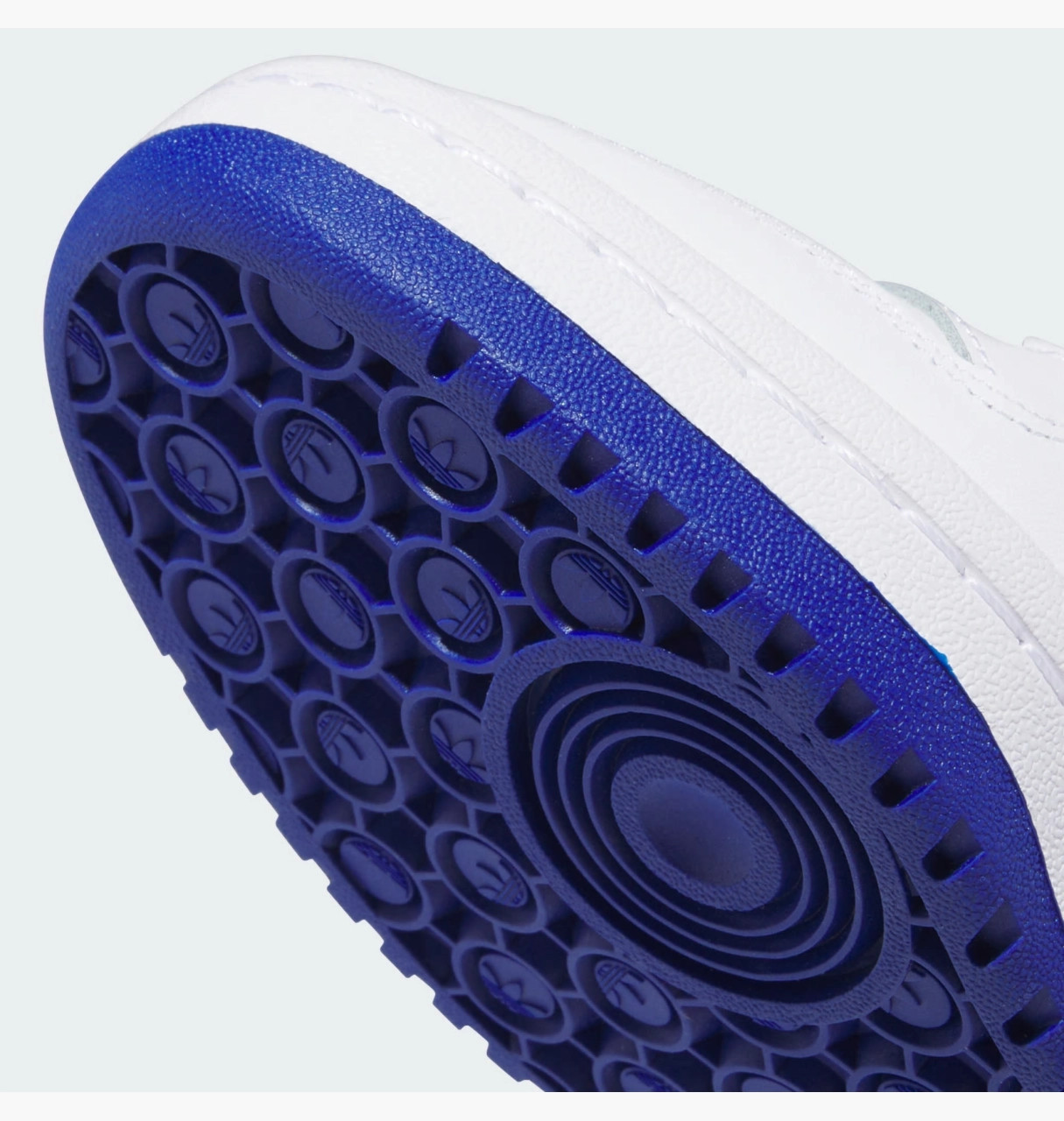 Кросівки чоловічі Adidas Forum Low HQ6828