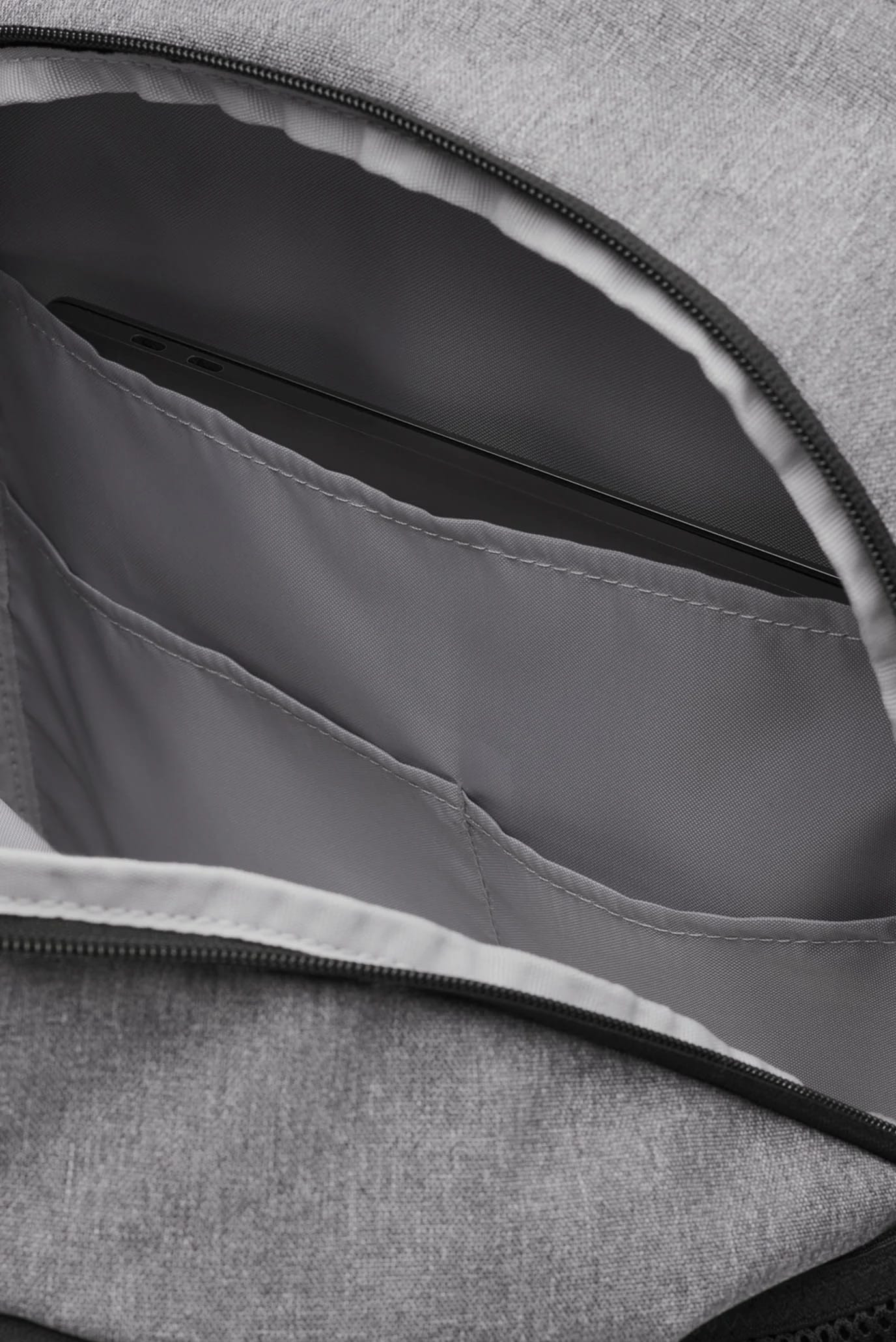 Рюкзак UA Hustle Sport 6.0 Backpack 26L сірий Уні 32 х 47 х 19 см 6000397-025