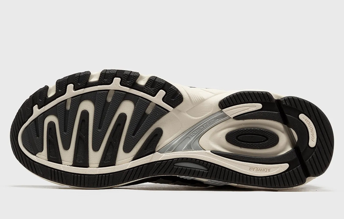 Кросівки чоловічі Adidas Response CL IG3377 42.5 IG3377