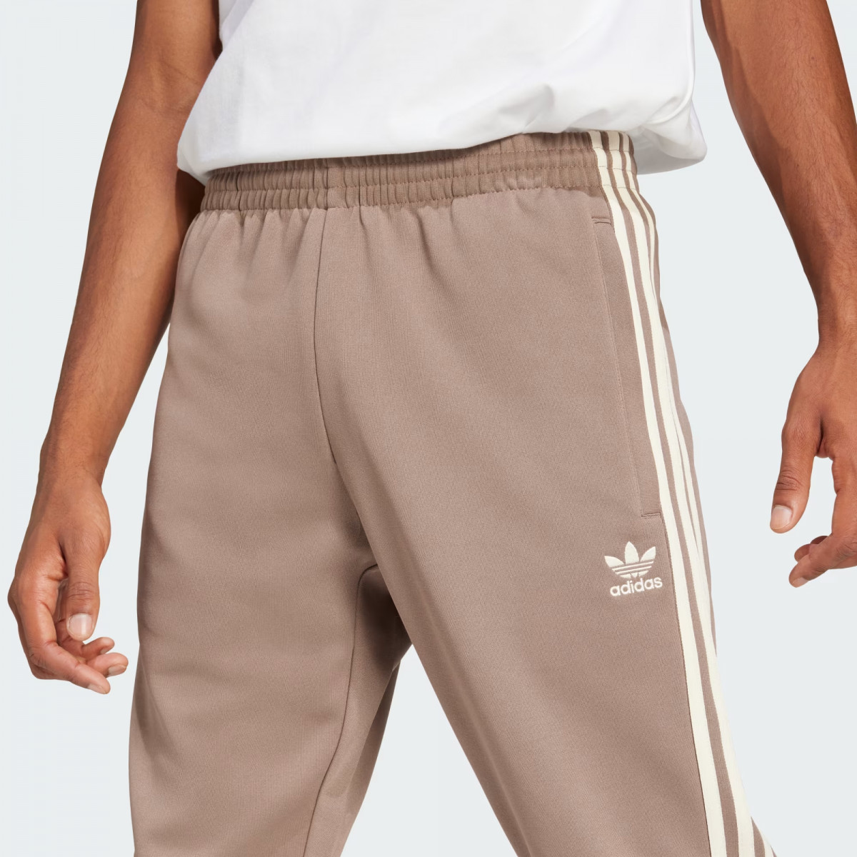 Штани SST TP JP2518 Adidas M Бежевий JP2518