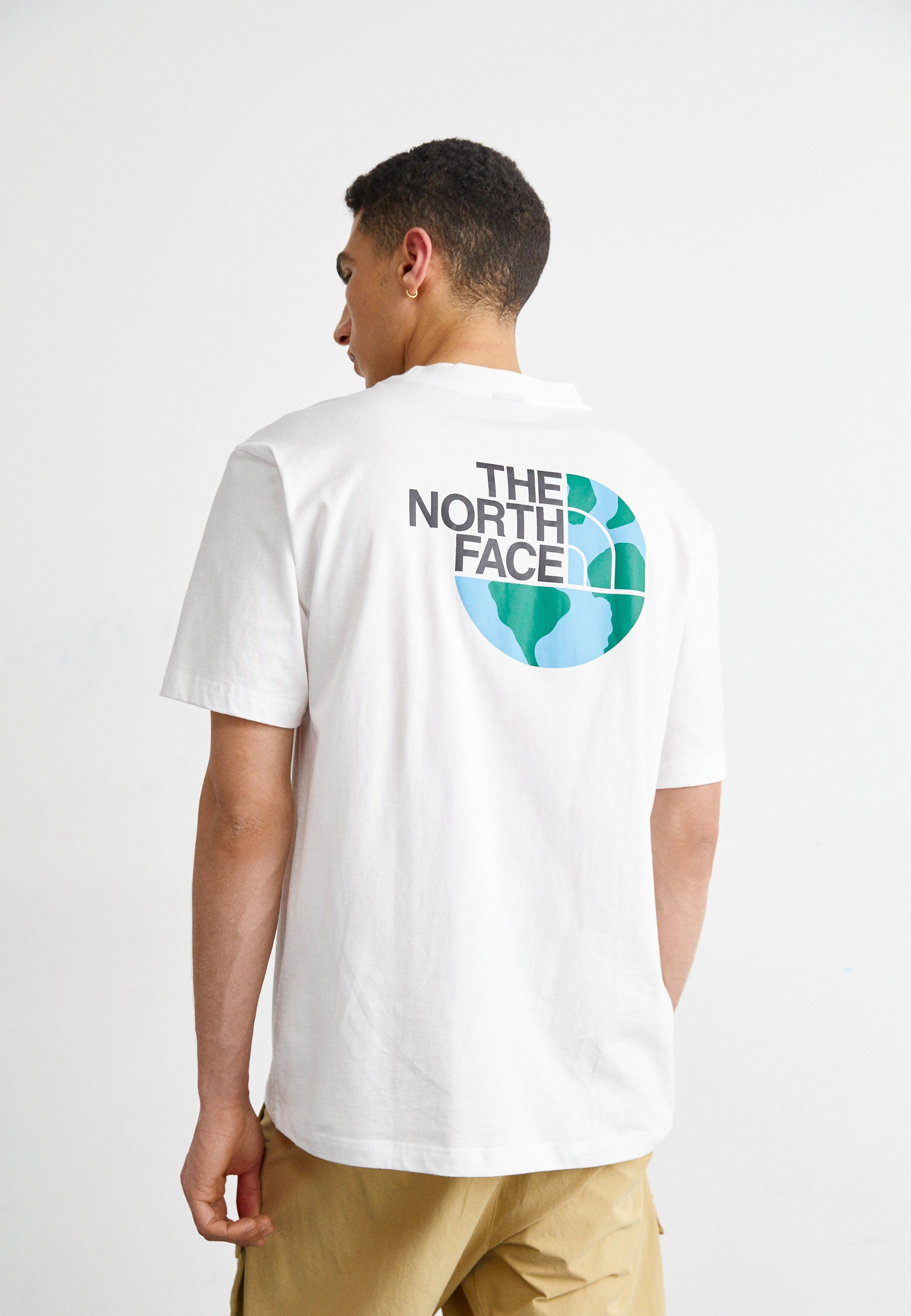 Футболка The North Face Dome backprint oversized t-shirt in white NF0A8CN5CRO1