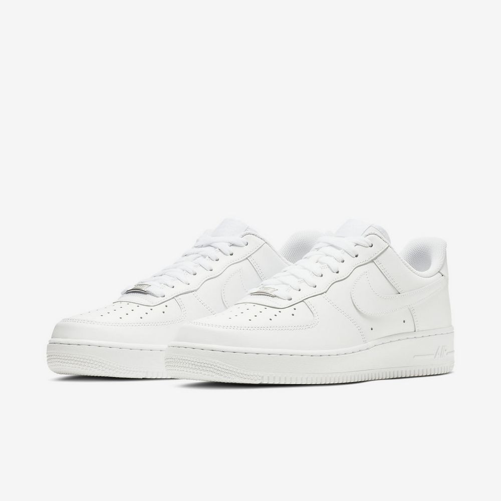 Кросівки Nike AIR FORCE 1 07 CW2288-111