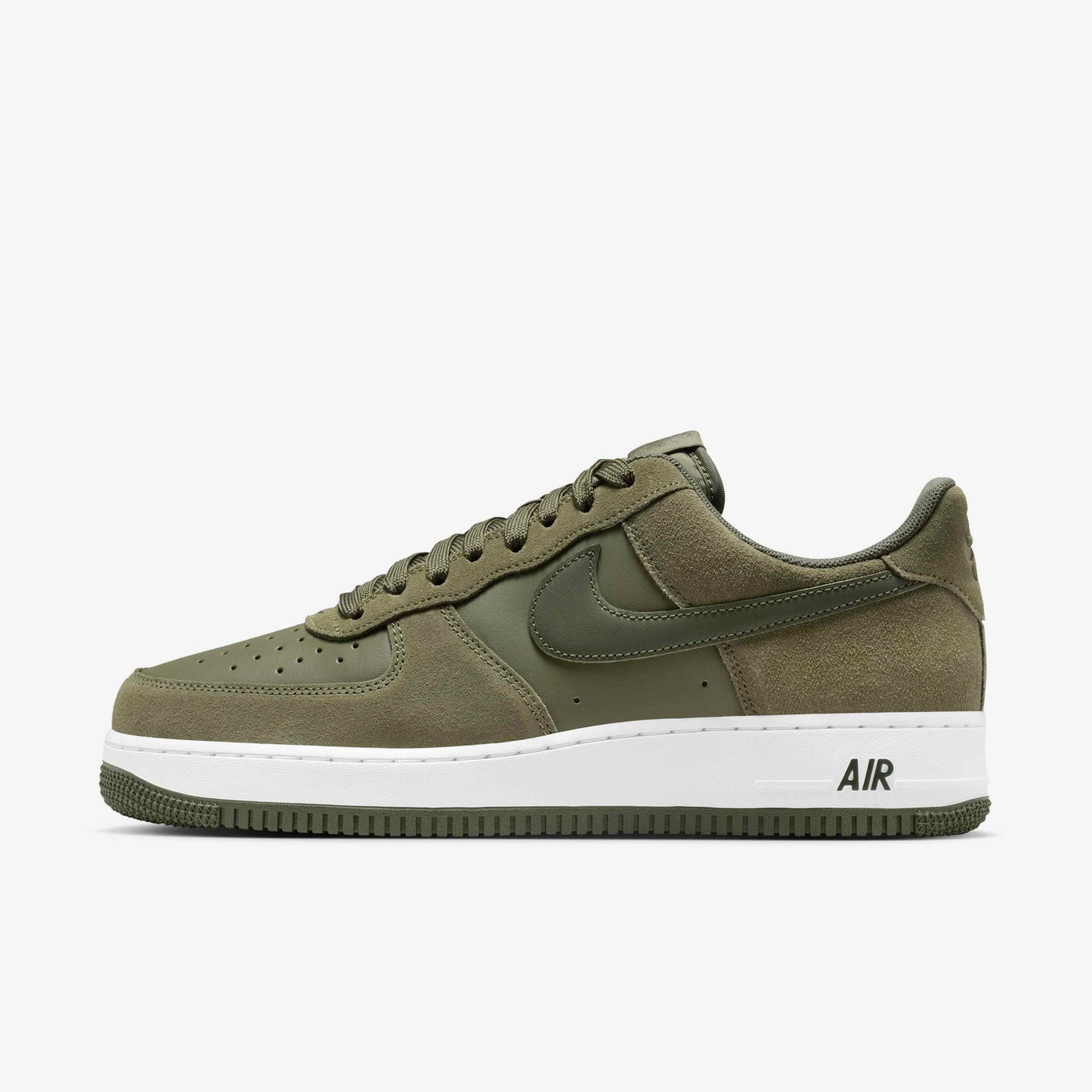 Кросівки Nike AIR FORCE 1 07 LV8 IB6388-200