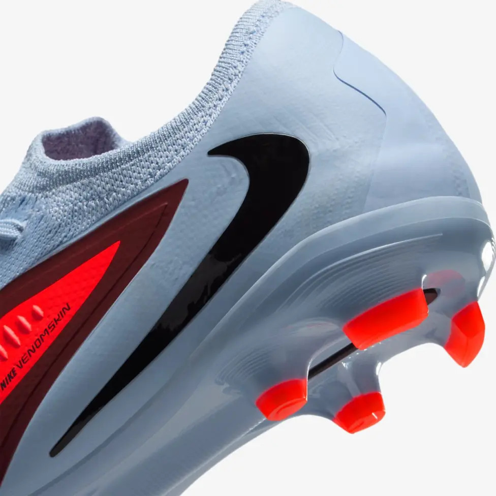 Бутси Nike JR PHANTOM 6 LOW PRO FG/MG HM9204-400