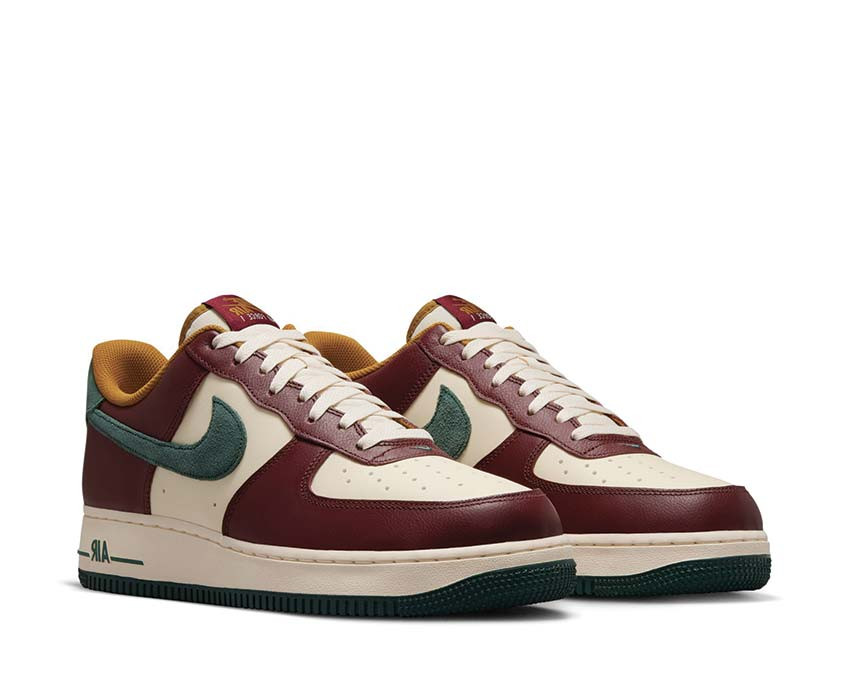 Кросівки NIKE AIR FORCE 1 07 LV8 HQ3612-113