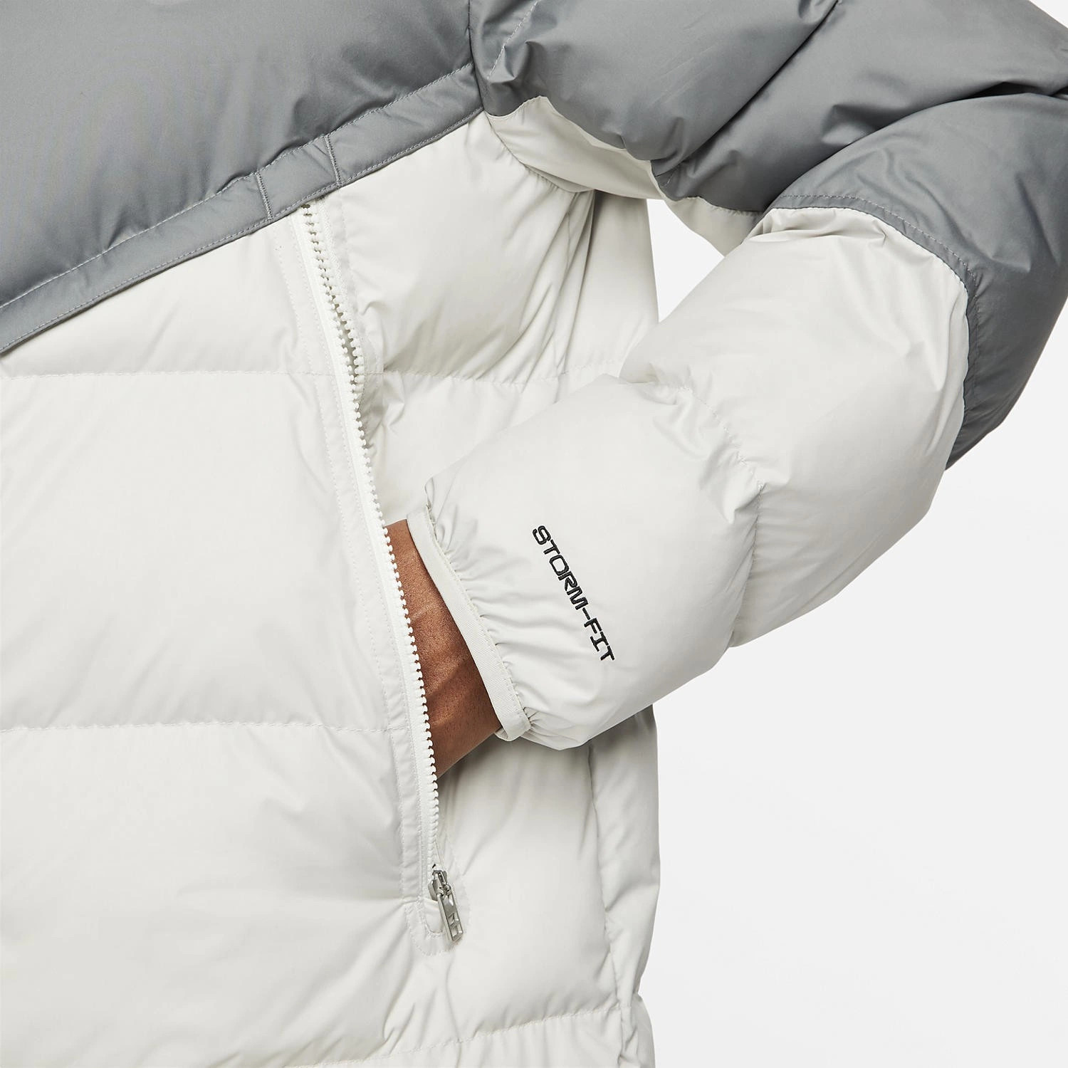 Пуховик Nike Storm Fit Primaloft DR9605-084