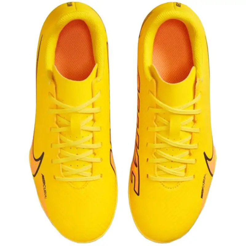 Бутси Nike JR VAPOR 15 CLUB FG/MG DJ5958-780