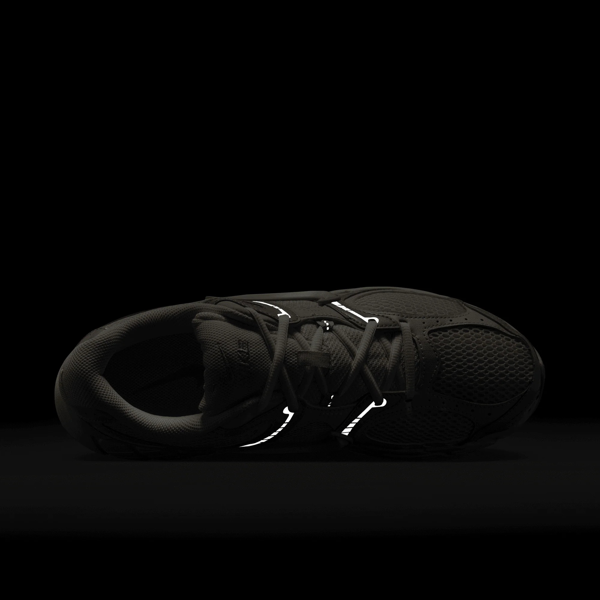 Кросівки Nike V5 RNR IH1980-140