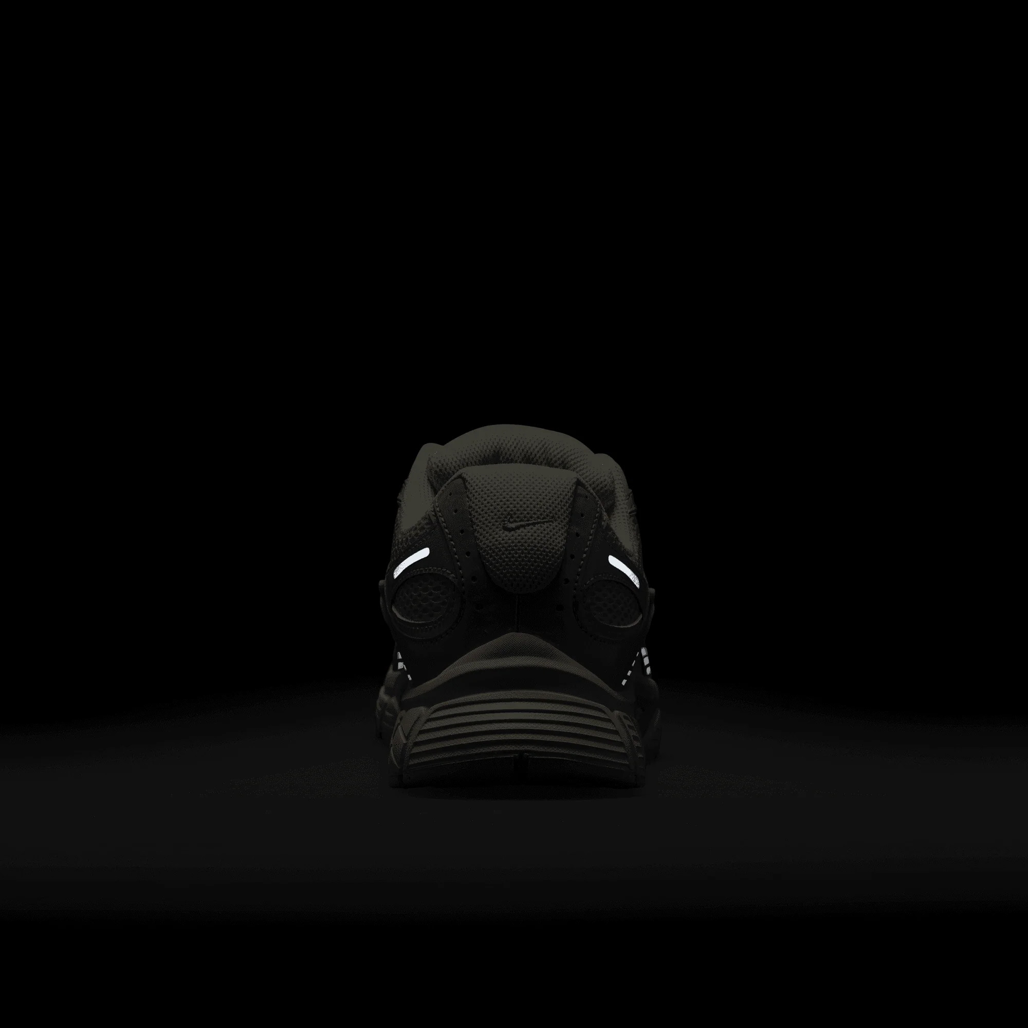 Кросівки Nike V5 RNR IH1980-140