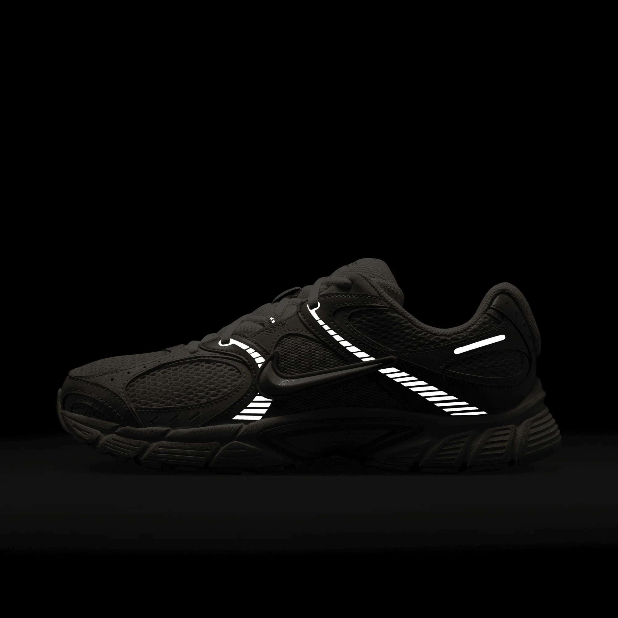 Кросівки Nike V5 RNR IH1980-140