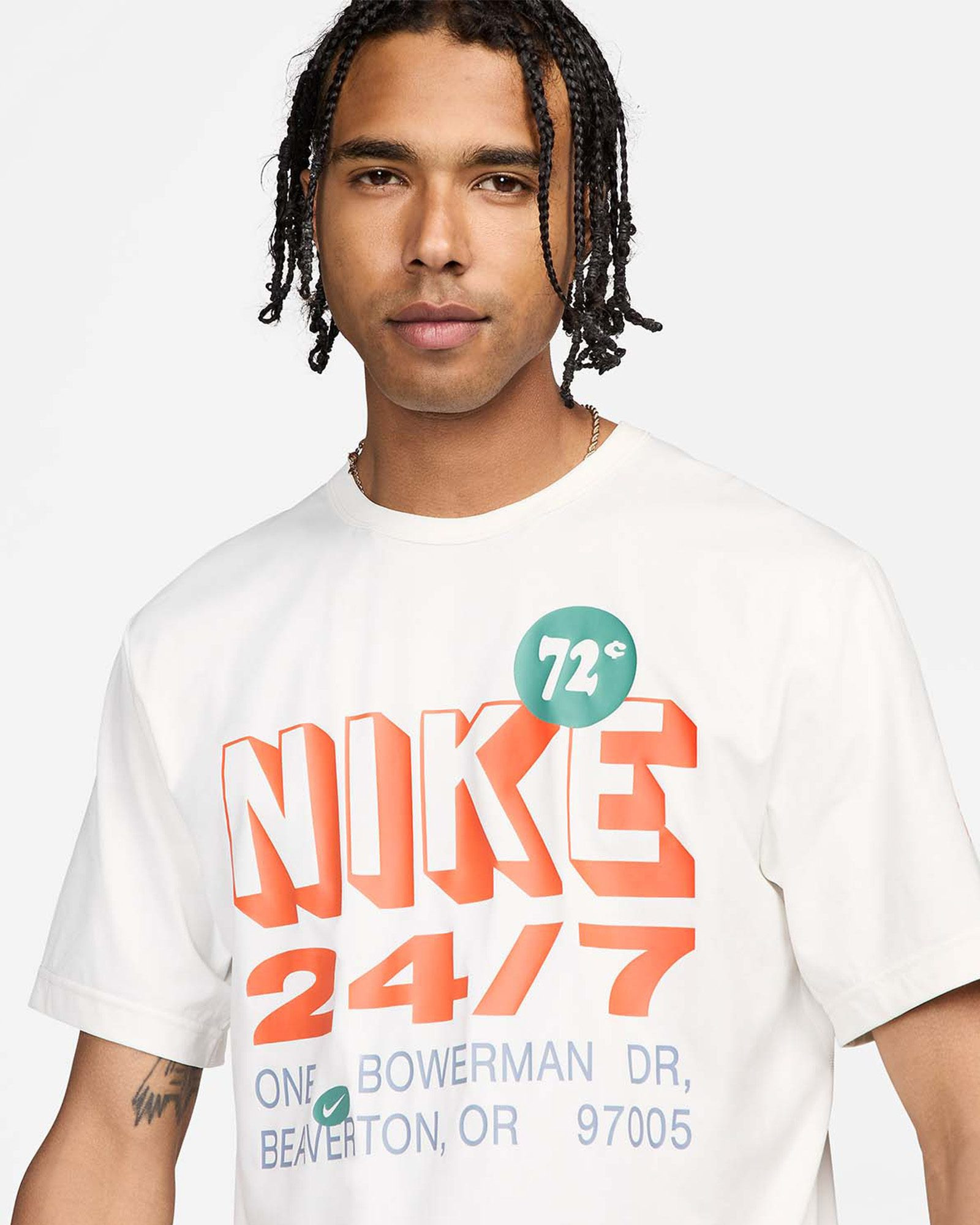 Футболка Nike Dri-Fit Uv Hyverse Short-Sleeve FN3988-133