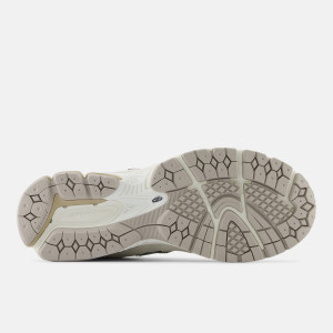 Кросівки New Balance 2002R M2002RPD