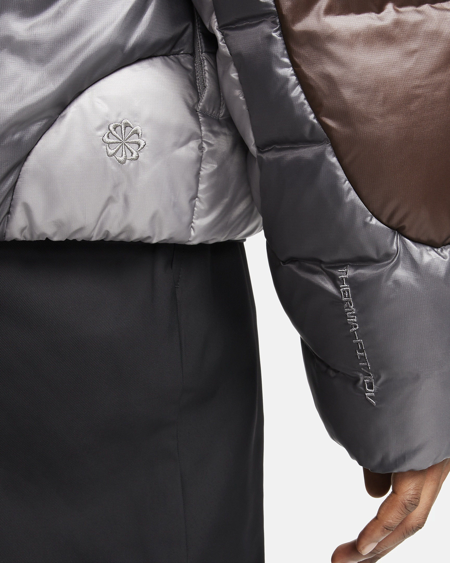 Пуховик чоловічий Nike Tech Pack Insulated Atlas Jacket Grey FB7423-029