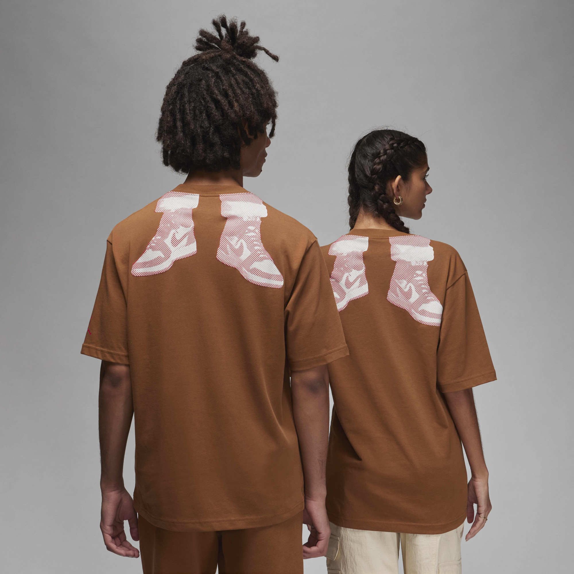 Футболка унісекс Air Jordan Essentials Holiday T-Shirt Brown FD7010-281