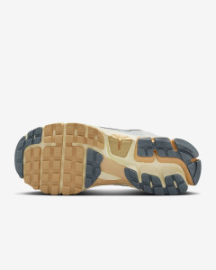 Кросівки Nike Zoom Vomero 5 FJ2028-101