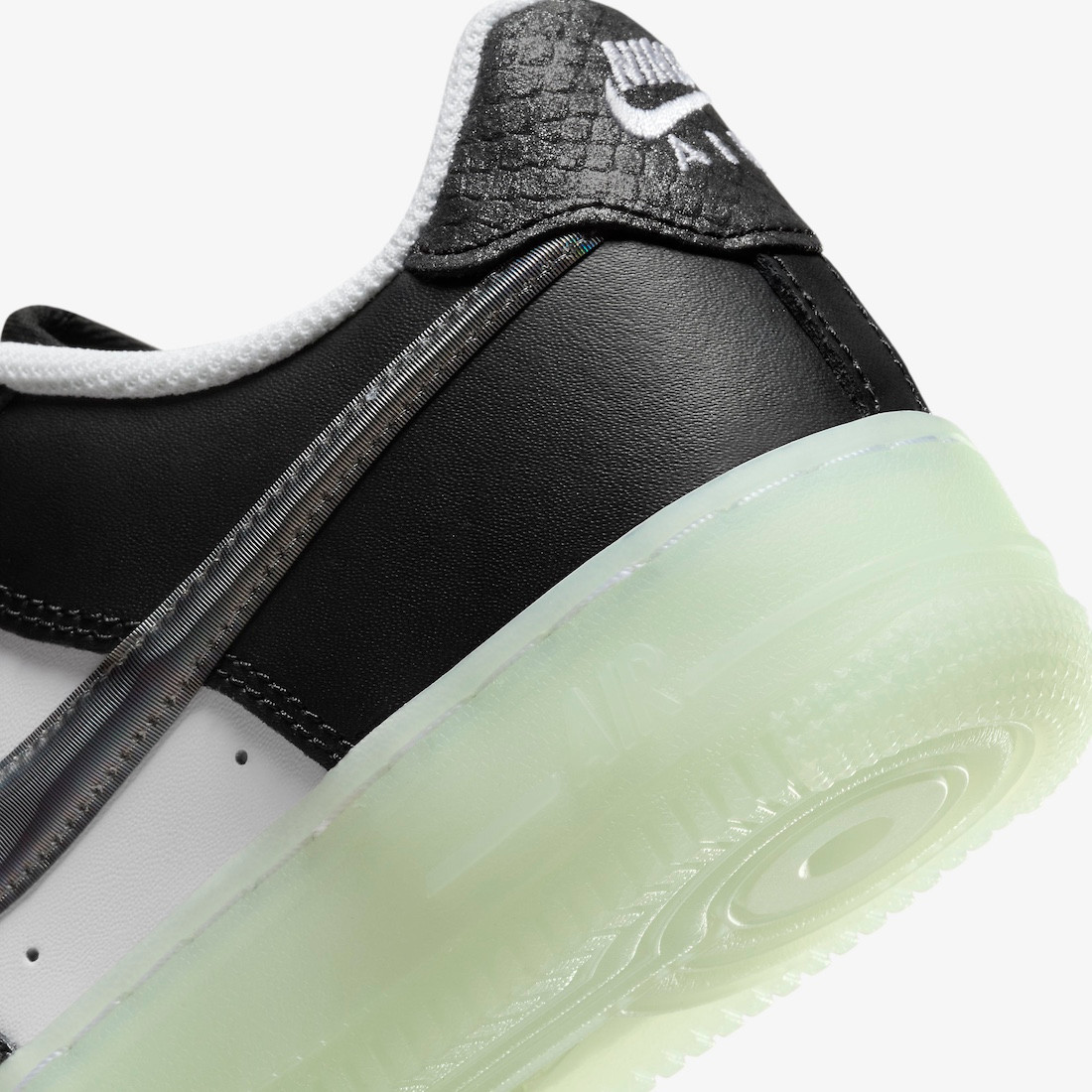 Кросівки жіночі Nike Air Force 1 Low FZ5529-103 36.5 FZ5529-103