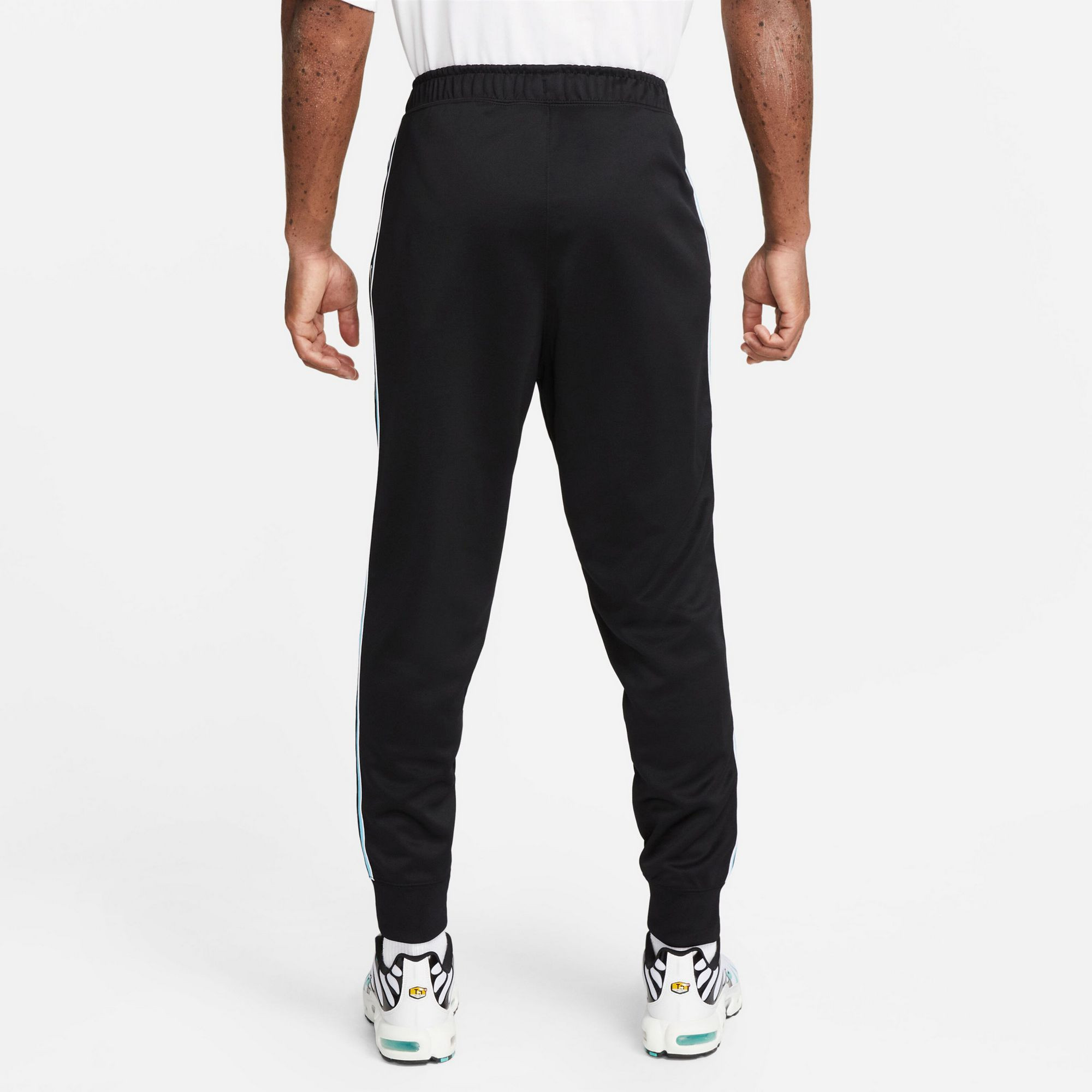 Штани NIKE M NSW REPEAT SW PK JOGGER DX2027-011