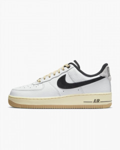 Кросівки жіночі Nike Air Force 1 '07 Black and Summit White DR0148-101 36.5 DR0148-101