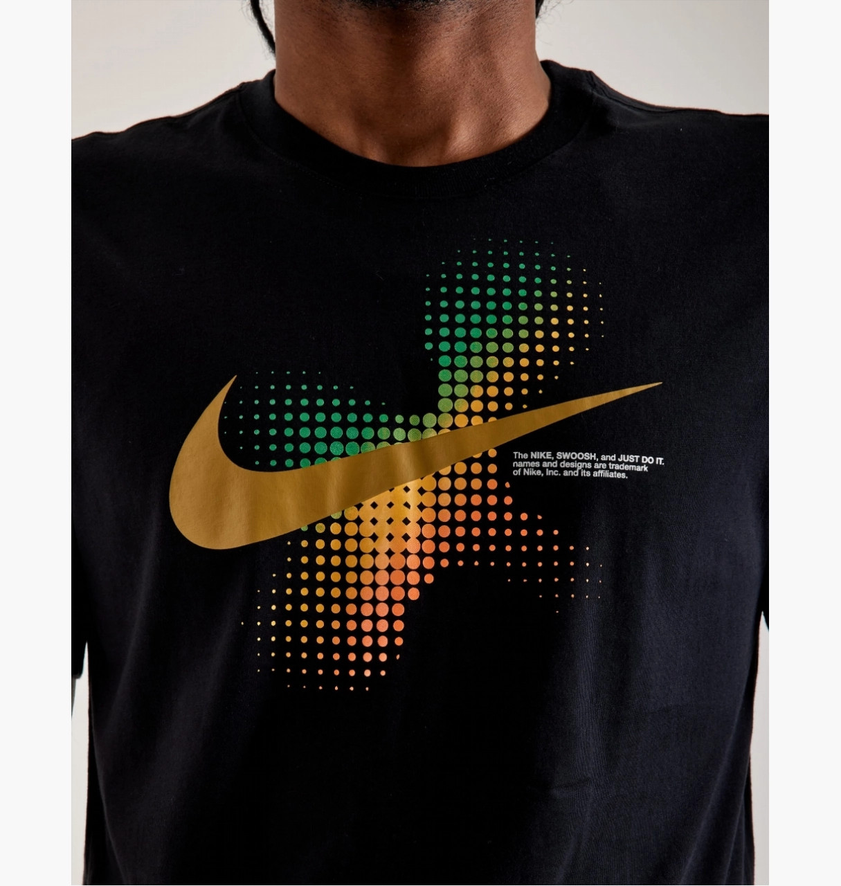 Футболка Nike M TEE 6MO SWOOSH FQ7998-010