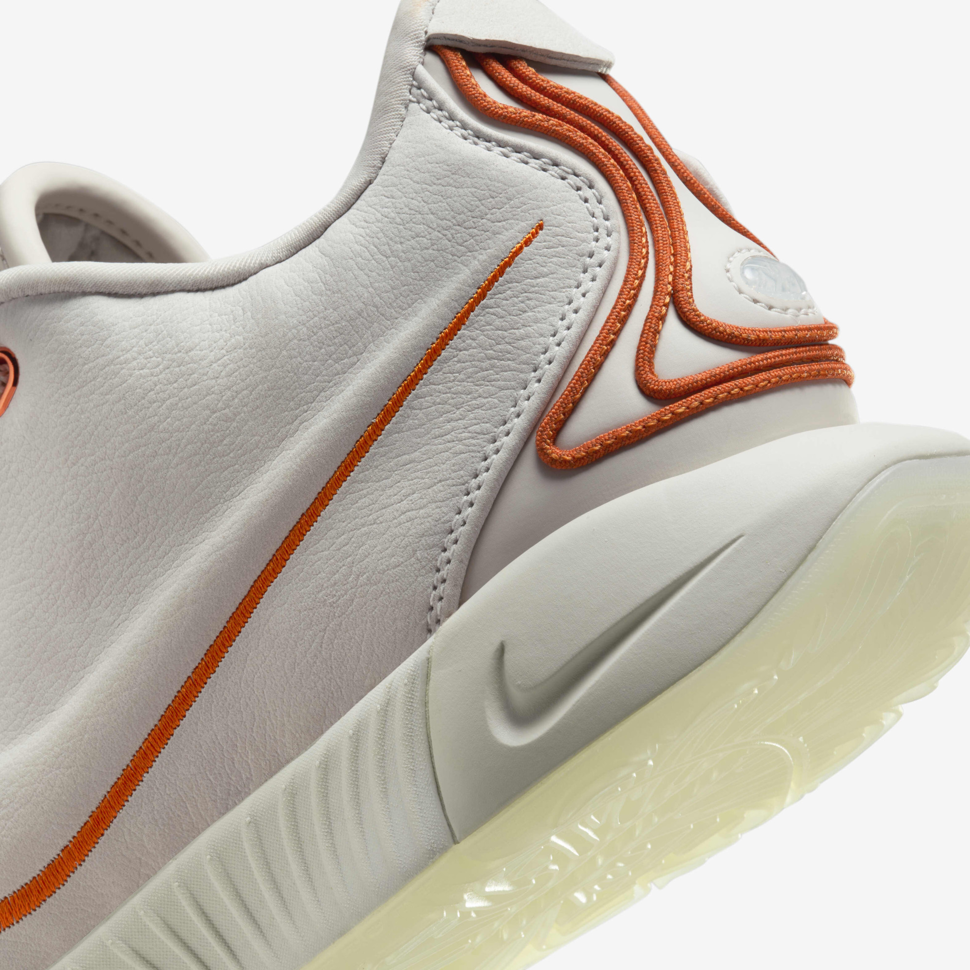 Кросівки LeBron XXI FV2345-001