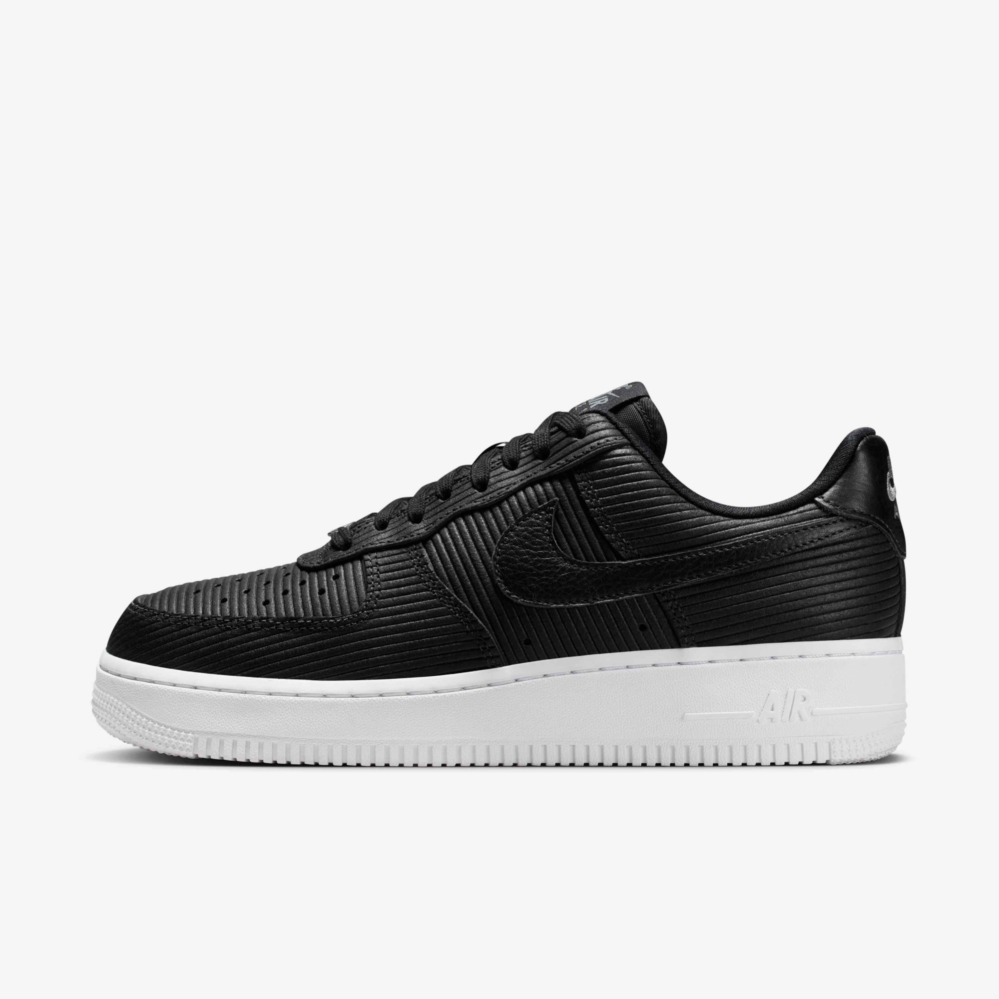 Кросівки Nike W AIR FORCE 1 07 IM6533-002