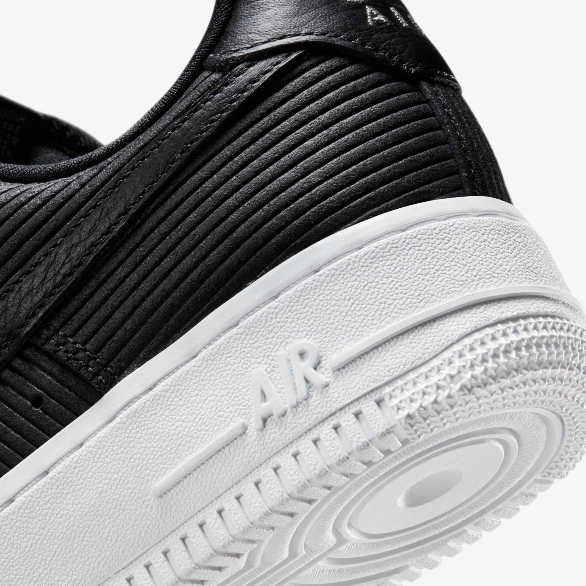 Кросівки Nike W AIR FORCE 1 07 IM6533-002