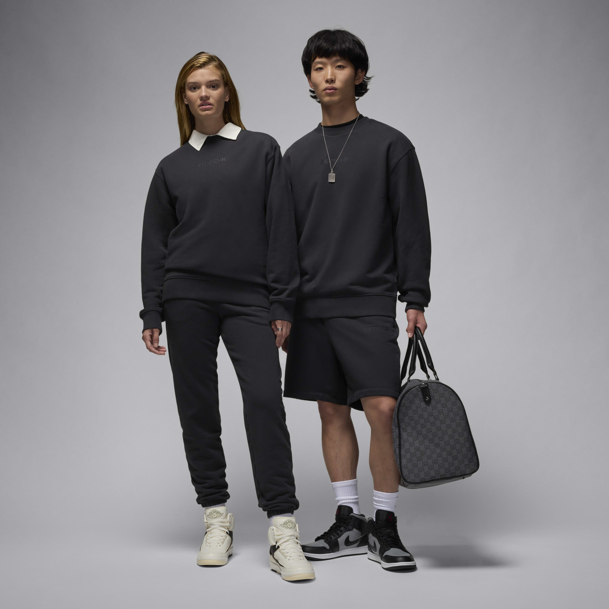 Світшот чоловічий Nike Wordmark Fleece Crewneck Black FZ3950-045