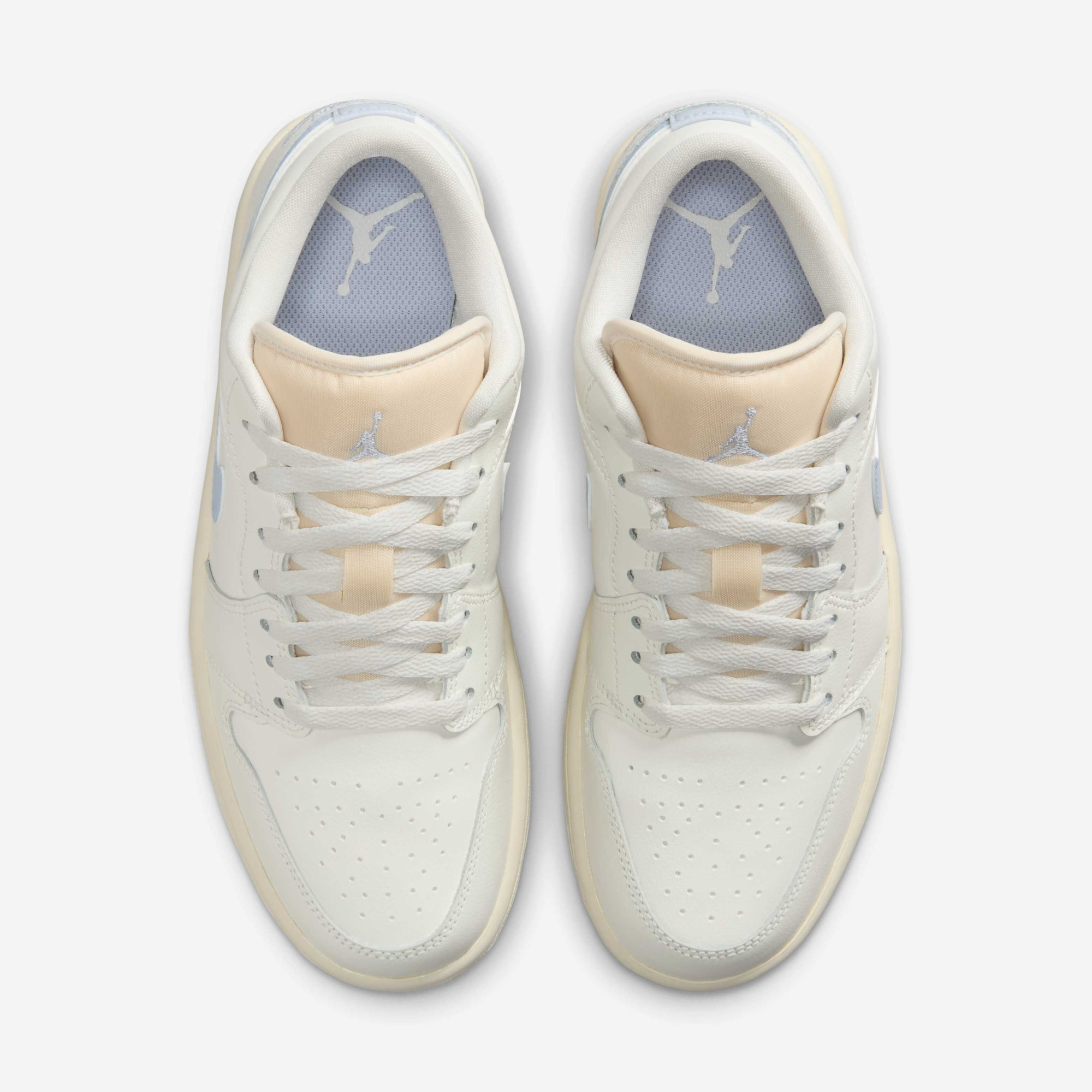 Кросівки W Air Jordan 1 Low "Coconut Milk" DC0774-106