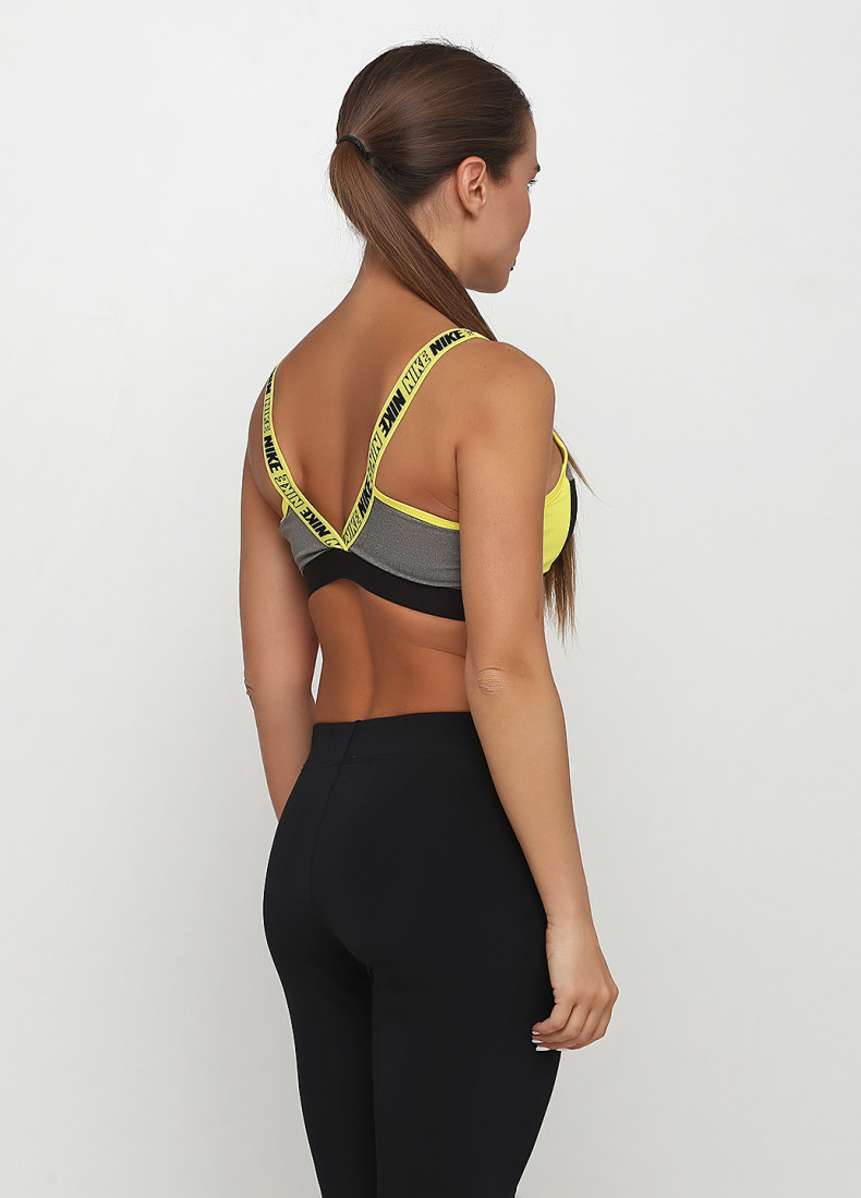 Nike SPRT DSTRT CLASSIC BRA AQ0142 091 7Dreamsport