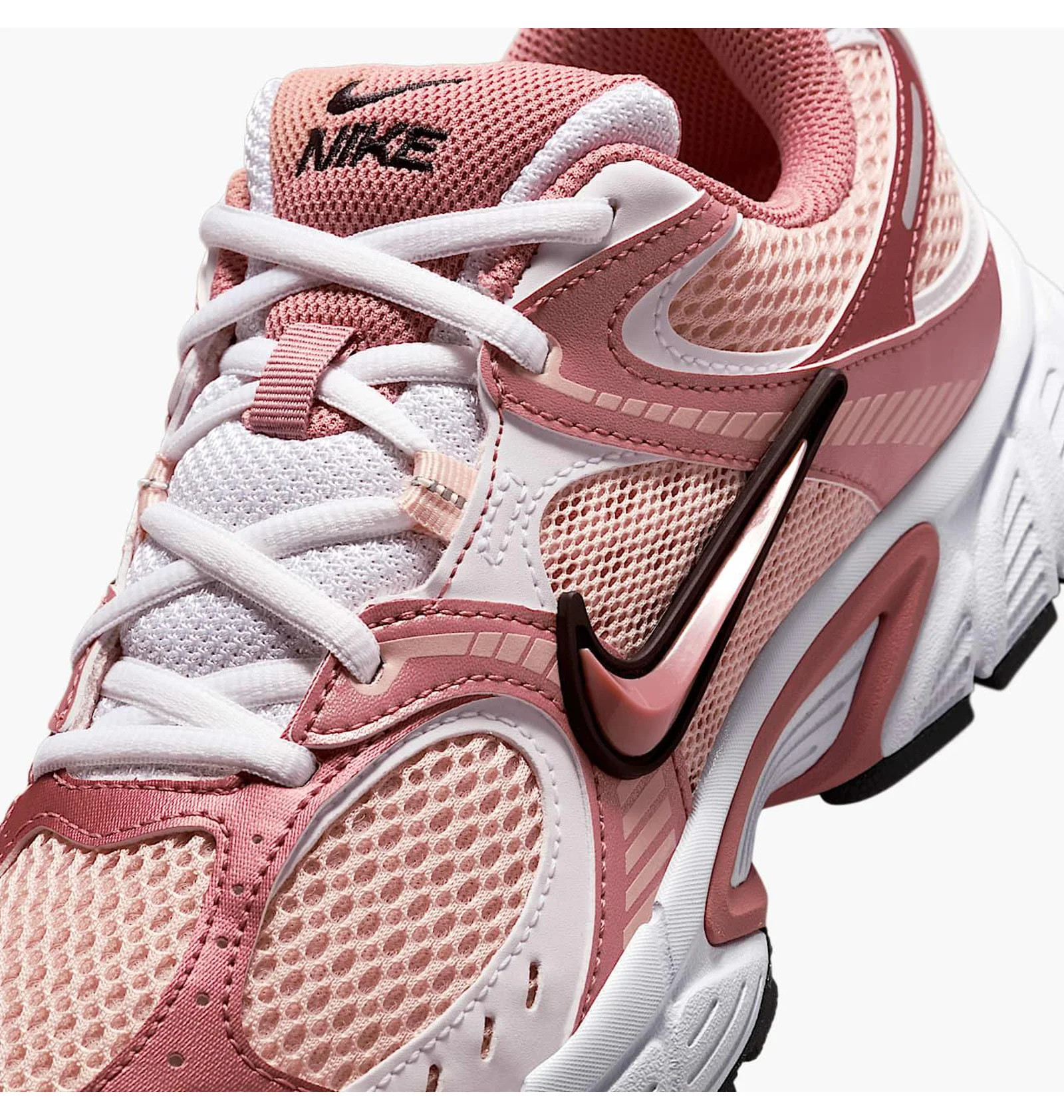 Кросівки Nike W V5 RNR IF2330-600