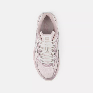 Кросівки New Balance 740 G7405GL