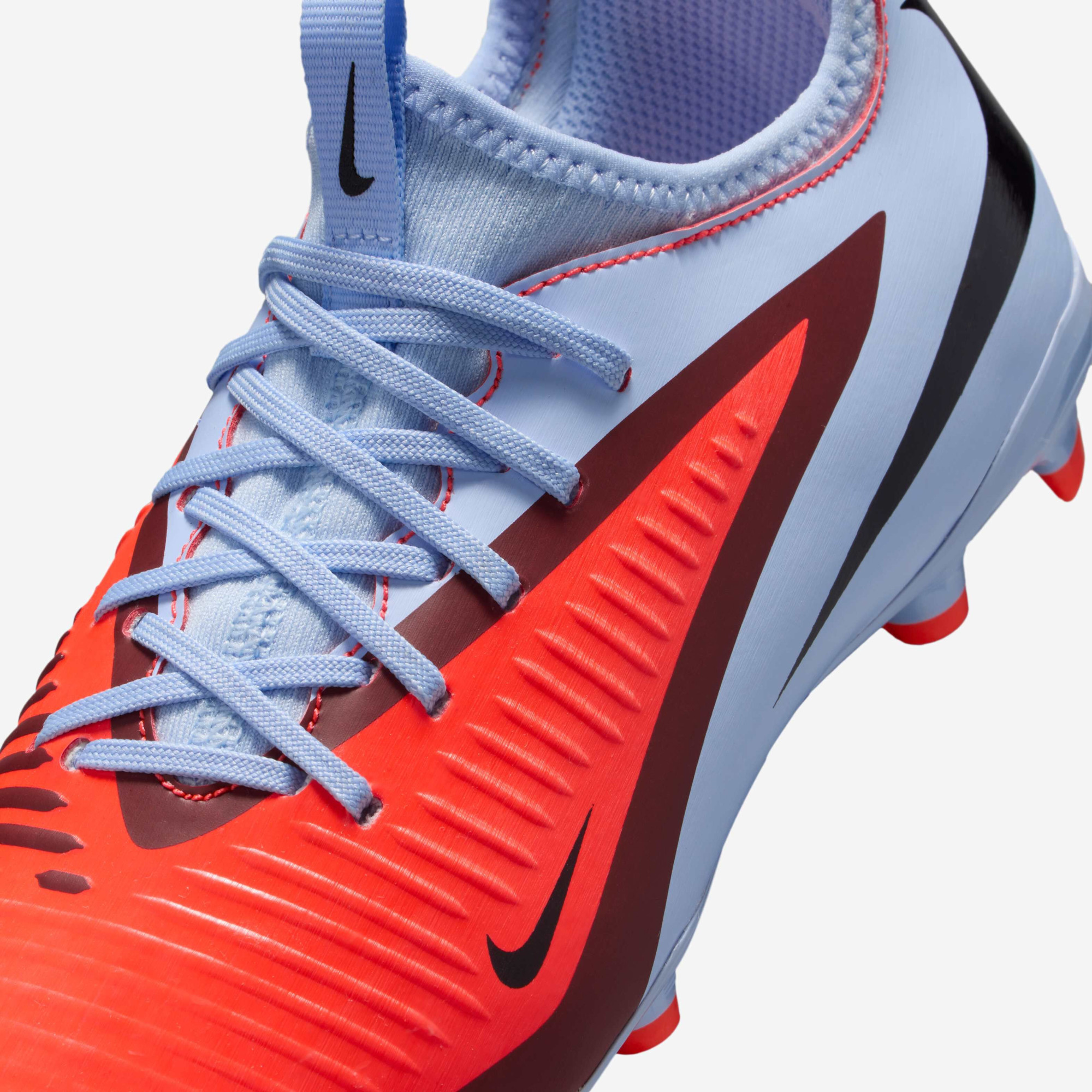 Бутси Nike JR PHANTOM 6 LOW ACAD FG/MG HM9203-400