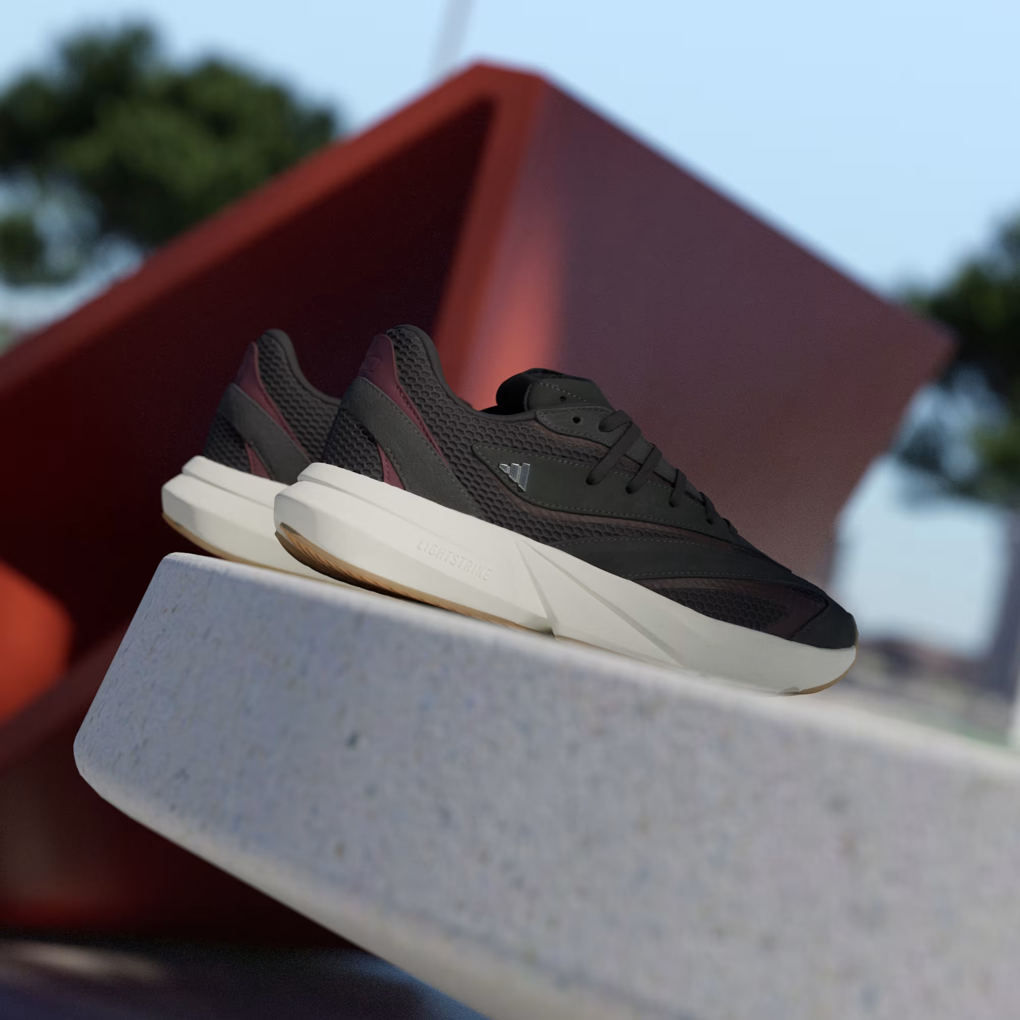 Кросівки жіночі Adidas Lightblaze W Black JH6960 JH6960